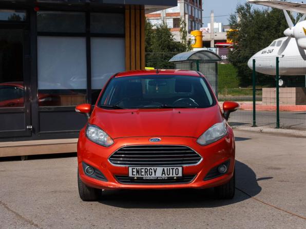 Ford Fiesta Mk6 Рестайлинг с пробегом 2015 года, цена 650 000 рублей, 199549 км, седан, Автокод Объявления