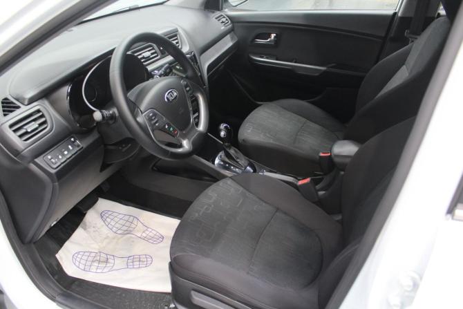 Kia Rio III Рестайлинг с пробегом 2016 года, цена 879 000 рублей, 302062 км, хэтчбек, Автокод Объявления