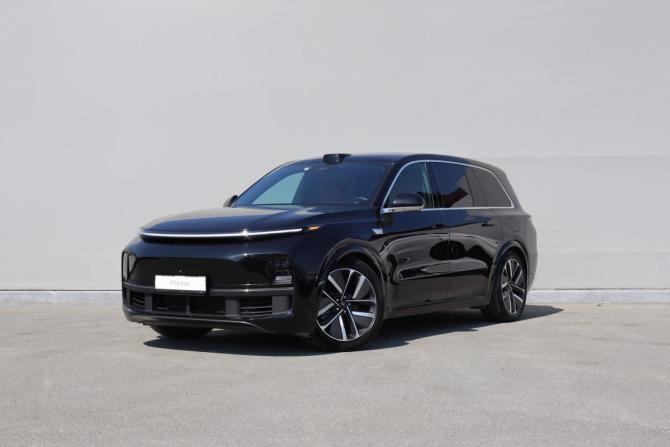 Li Auto (Lixiang) L9 I с пробегом 2023 года, цена 6 490 000 рублей, 29641 км, внедорожник, Автокод Объявления