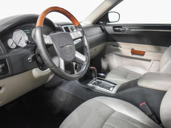 Chrysler 300C I с пробегом 2006 года, цена 670 000 рублей, 250958 км, седан, Автокод Объявления