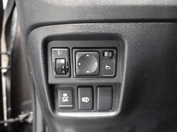 Nissan Juke I с пробегом 2013 года, цена 1 030 000 рублей, 165313 км, внедорожник, Автокод Объявления