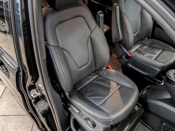 Mercedes-Benz V-Класс III (W447) Рестайлинг с пробегом 2022 года, цена 9 750 000 рублей, 17501 км, минивэн, Автокод Объявления