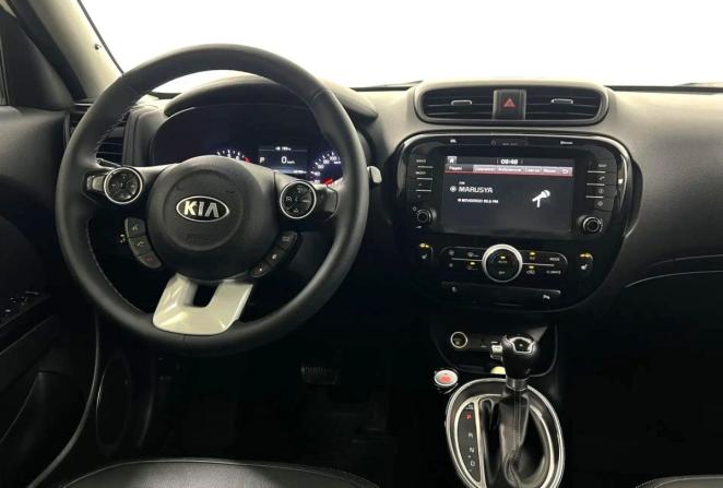 Kia Soul II Рестайлинг с пробегом 2018 года, цена 1 800 000 рублей, 63789 км, хэтчбек, Автокод Объявления