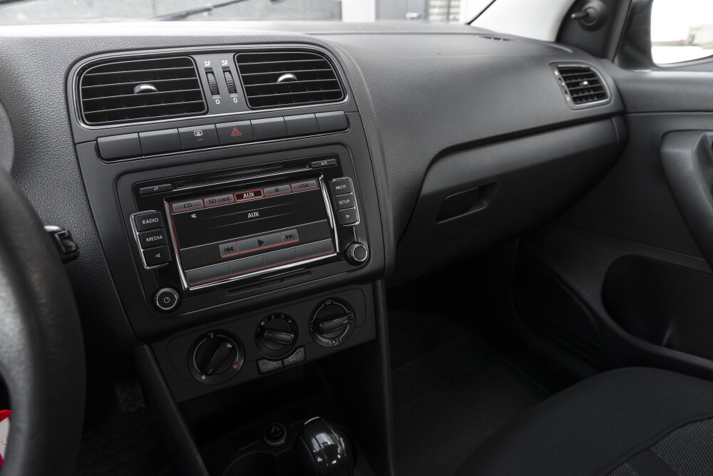 Volkswagen Polo V Рестайлинг Казань  - изображение 10