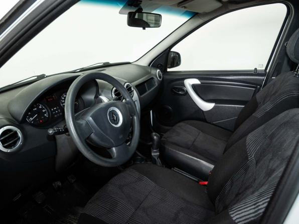 Renault Logan I Рестайлинг с пробегом 2013 года, цена 533 000 рублей, 87345 км, седан, Автокод Объявления