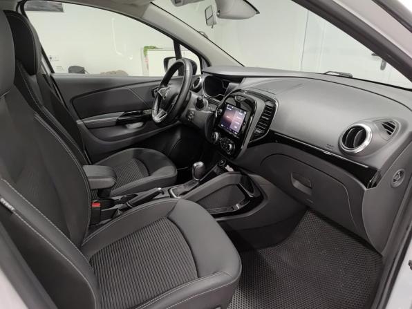 Renault Kaptur I Рестайлинг с пробегом 2021 года, цена 1 661 000 рублей, 65663 км, внедорожник, Автокод Объявления