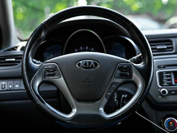 Kia Rio III Рестайлинг с пробегом 2016 года, цена 798 000 рублей, 115903 км, хэтчбек, Автокод Объявления