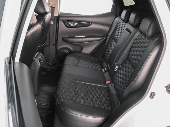 Nissan Qashqai II с пробегом 2018 года, цена 1 849 000 рублей, 136040 км, внедорожник, Автокод Объявления