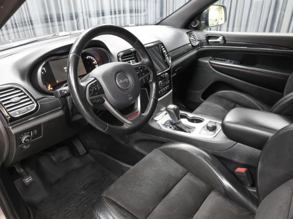 Jeep Grand Cherokee IV (WK2) Рестайлинг с пробегом 2018 года, цена 3 549 000 рублей, 145000 км, внедорожник, Автокод Объявления