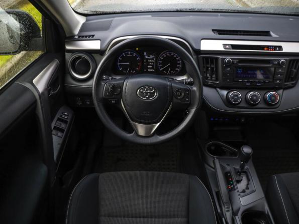 Toyota RAV4 IV (XA40) Рестайлинг с пробегом 2015 года, цена 2 299 777 рублей, 70000 км, внедорожник, Автокод Объявления