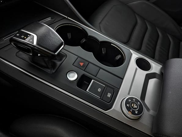 Volkswagen Touareg III с пробегом 2019 года, цена 4 090 000 рублей, 164205 км, внедорожник, Автокод Объявления