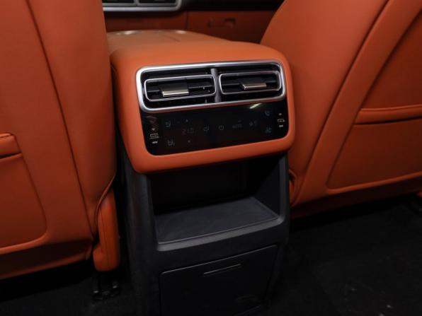 Li Auto (Lixiang) L6 с пробегом 2024 года, цена 6 370 000 рублей, 50 км, внедорожник, Автокод Объявления