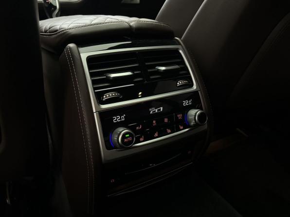 BMW 7 серии VI (G11/G12) Рестайлинг с пробегом 2019 года, цена 6 405 000 рублей, 63161 км, седан, Автокод Объявления