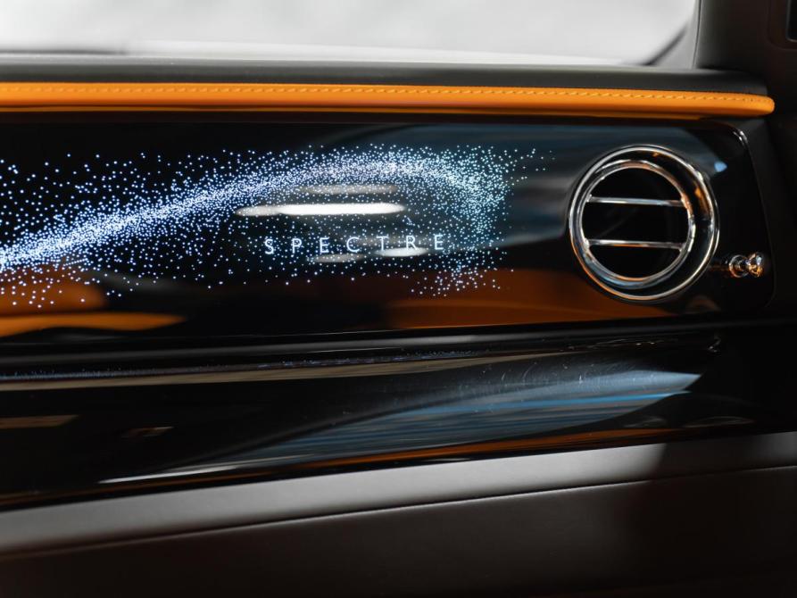 Rolls-Royce Spectre Москва  - изображение 27