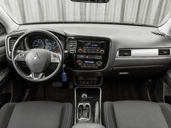 Mitsubishi Outlander III Рестайлинг 2 с пробегом 2017 года, цена 1 890 000 рублей, 142400 км, внедорожник, Автокод Объявления