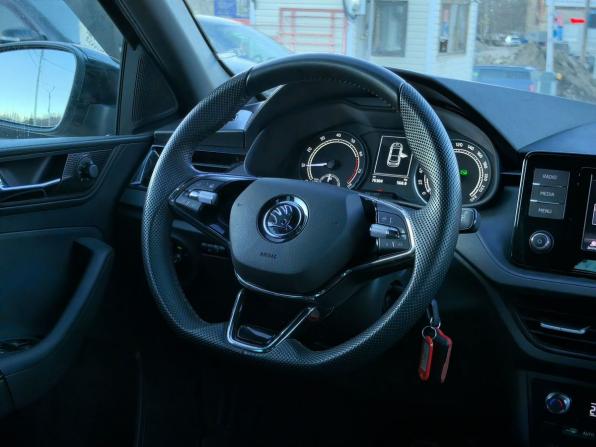 Skoda Rapid II с пробегом 2022 года, цена 1 749 000 рублей, 75894 км, лифтбек, Автокод Объявления