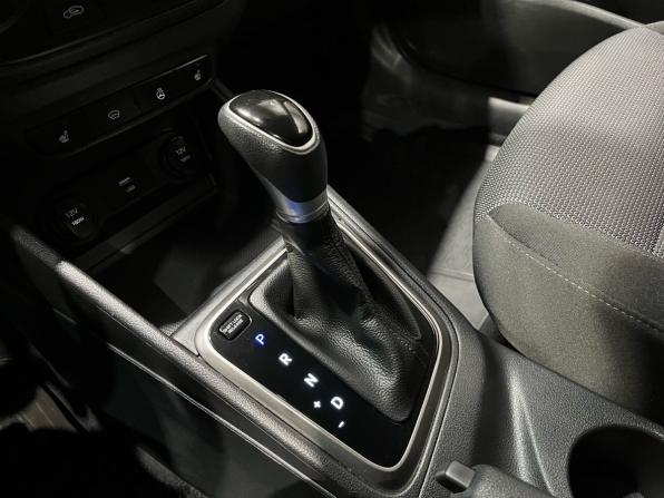 Hyundai Solaris II Рестайлинг с пробегом 2021 года, цена 1 690 000 рублей, 44900 км, седан, Автокод Объявления