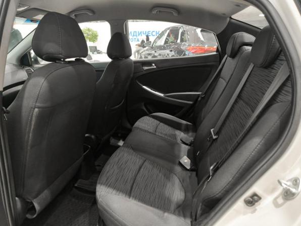 Hyundai Solaris I Рестайлинг с пробегом 2015 года, цена 865 000 рублей, 178276 км, седан, Автокод Объявления