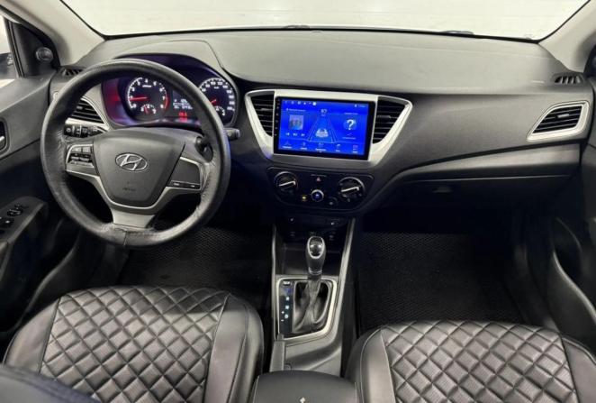 Hyundai Solaris II с пробегом 2019 года, цена 1 420 000 рублей, 107712 км, седан, Автокод Объявления