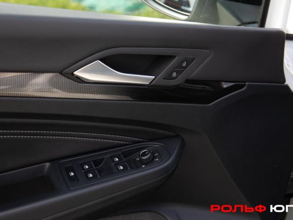Volkswagen Golf VIII с пробегом 2020 года, цена 2 698 000 рублей, 51396 км, хэтчбек, Автокод Объявления