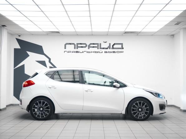 Kia Ceed II Рестайлинг с пробегом 2017 года, цена 1 324 700 рублей, 107375 км, хэтчбек, Автокод Объявления
