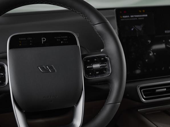Новый Li Auto (Lixiang) L7 I Рестайлинг 2025 года, цена 10 690 000 рублей, внедорожник, Автокод Объявления