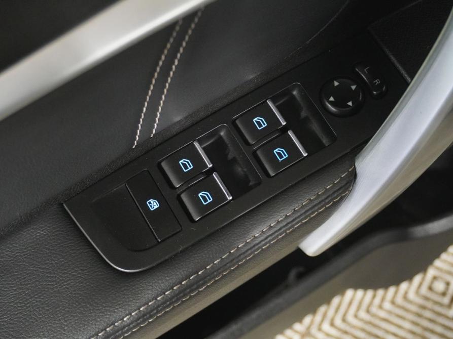 Geely Emgrand 7 I Рестайлинг Вологда  - изображение 14