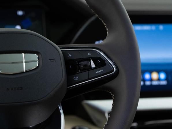 Geely Monjaro I Рестайлинг с пробегом 2025 года, цена 4 345 055 рублей, 60 км, внедорожник, Автокод Объявления