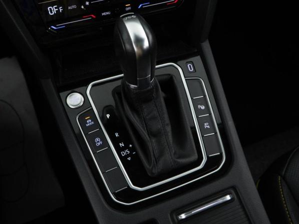 Volkswagen Passat CC II Рестайлинг с пробегом 2022 года, цена 4 999 050 рублей, 22644 км, лифтбек, Автокод Объявления