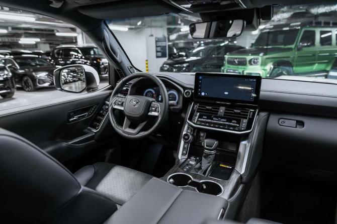 Новый Toyota Land Cruiser 300 Series 2026 года, цена 13 990 000 рублей, внедорожник, Автокод Объявления