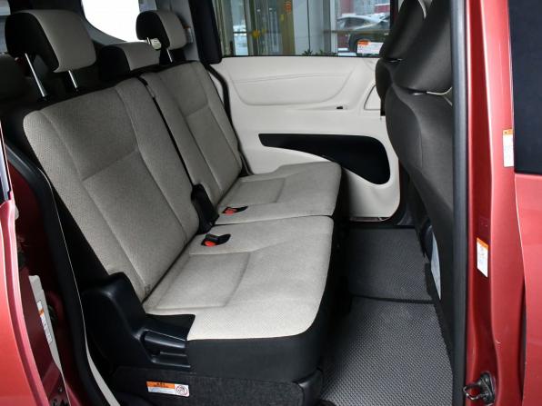 Toyota Sienta II с пробегом 2017 года, цена 1 255 000 рублей, 154715 км, компактвэн, Автокод Объявления