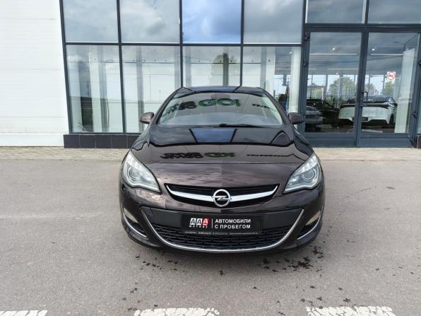 Opel Astra J Рестайлинг с пробегом 2013 года, цена 650 000 рублей, 267000 км, седан, Автокод Объявления