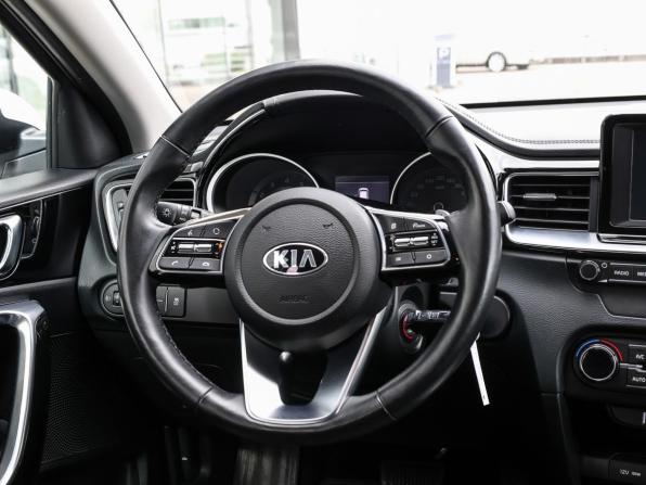 Kia Ceed III с пробегом 2018 года, цена 1 698 000 рублей, 56330 км, хэтчбек, Автокод Объявления