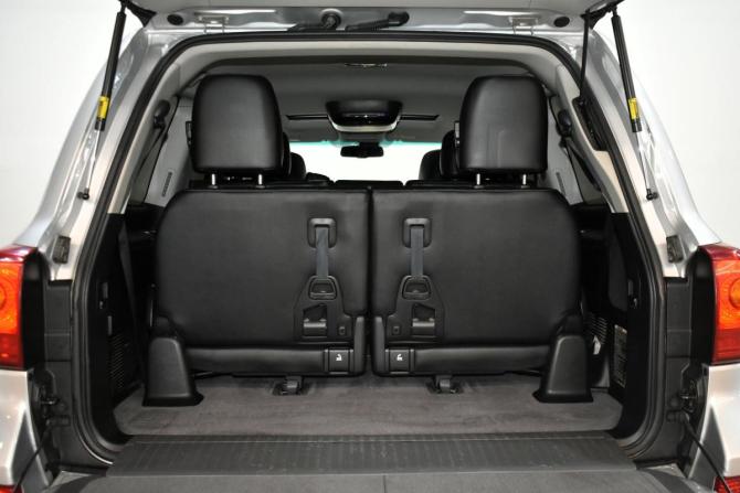 Toyota Land Cruiser 200 Series Рестайлинг 1 с пробегом 2014 года, цена 4 788 000 рублей, 125332 км, внедорожник, Автокод Объявления