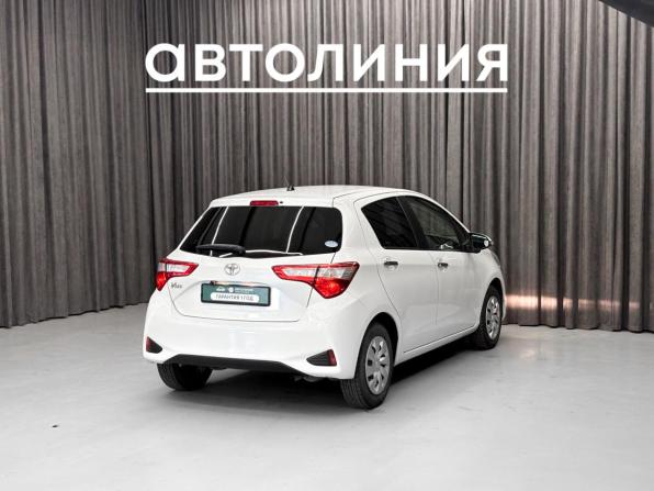 Toyota Vitz III (XP130) Рестайлинг 2 с пробегом 2019 года, цена 999 000 рублей, 94946 км, хэтчбек, Автокод Объявления