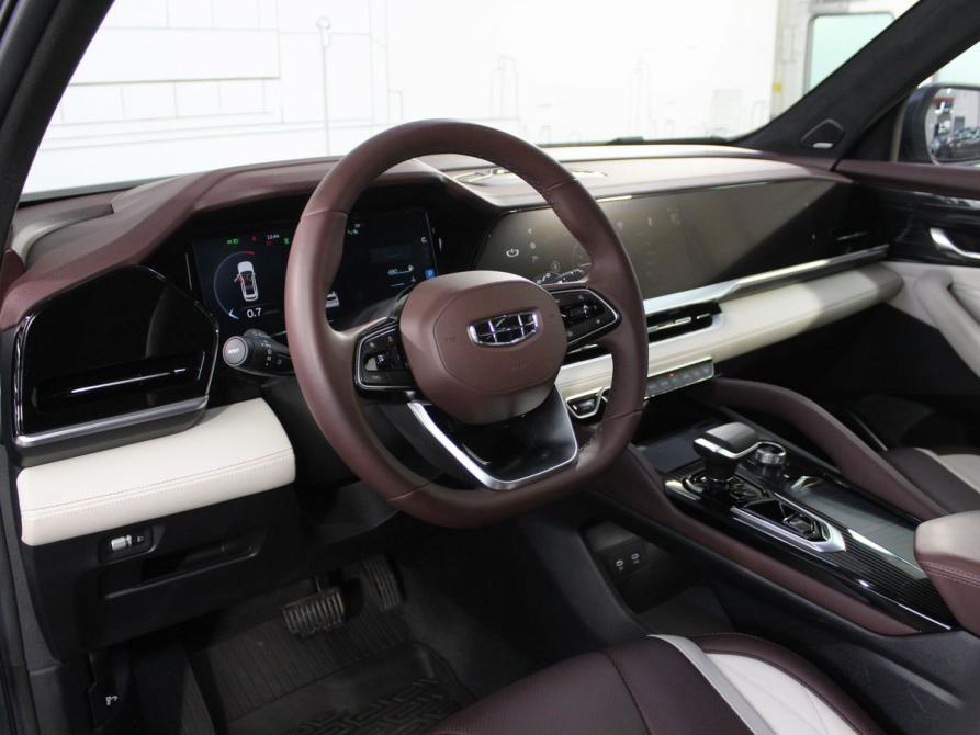 Geely Monjaro I Москва  - изображение 15