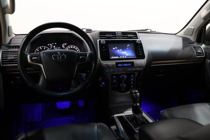 Toyota Land Cruiser Prado 150 Series Рестайлинг 2 с пробегом 2018 года, цена 6 000 000 рублей, 111252 км, внедорожник, Автокод Объявления