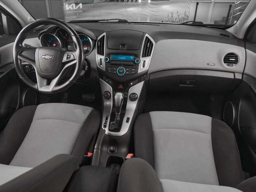 Chevrolet Cruze I Рестайлинг Москва  - изображение 9