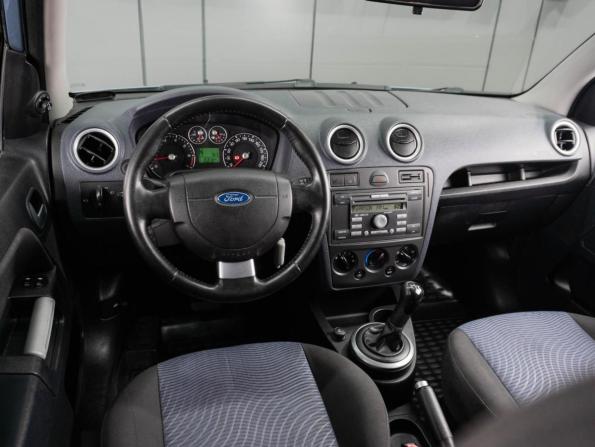 Ford Fusion I Рестайлинг с пробегом 2006 года, цена 410 000 рублей, 182266 км, хэтчбек, Автокод Объявления