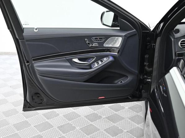 Mercedes-Benz S-Класс VI (W222 C217) Рестайлинг с пробегом 2018 года, цена 2 969 000 рублей, 84347 км, седан, Автокод Объявления