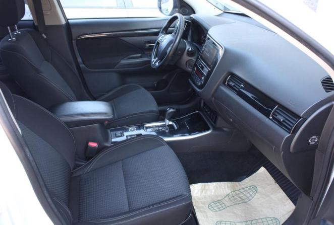 Mitsubishi Outlander III Рестайлинг 3 с пробегом 2019 года, цена 1 830 000 рублей, 304554 км, внедорожник, Автокод Объявления