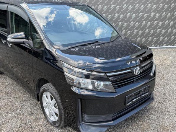 Toyota Voxy III (R80) с пробегом 2014 года, цена 1 450 000 рублей, 136390 км, минивэн, Автокод Объявления