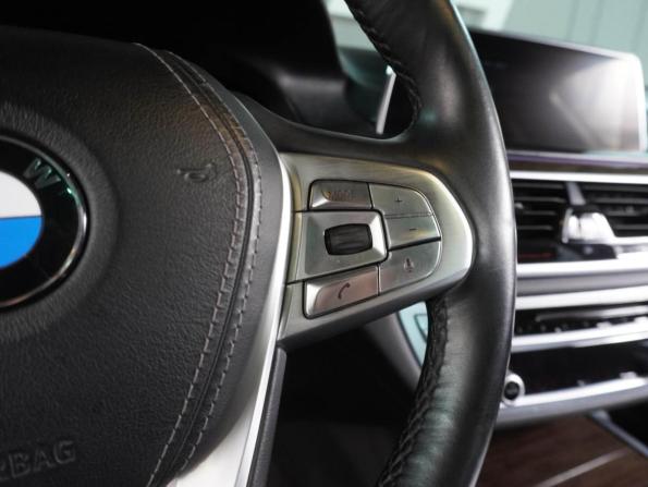 BMW 7 серии VI (G11/G12) с пробегом 2016 года, цена 2 899 040 рублей, 110052 км, седан, Автокод Объявления