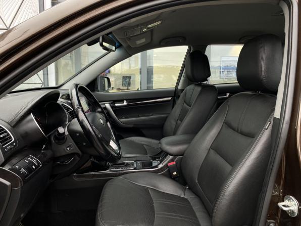 Kia Sorento II Рестайлинг с пробегом 2019 года, цена 2 299 000 рублей, 125717 км, внедорожник, Автокод Объявления