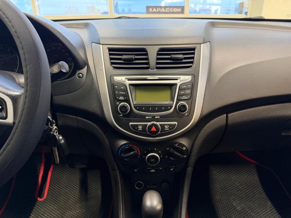 Hyundai Solaris I с пробегом 2011 года, цена 780 000 рублей, 228838 км, хэтчбек, Автокод Объявления