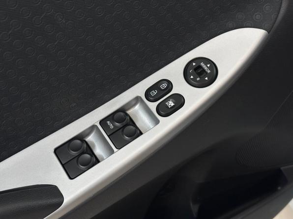 Hyundai Solaris I с пробегом 2012 года, цена 805 000 рублей, 221824 км, хэтчбек, Автокод Объявления