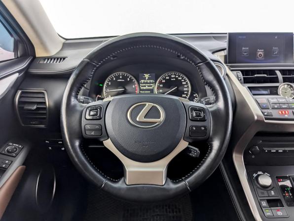 Lexus NX I с пробегом 2016 года, цена 3 030 000 рублей, 98833 км, внедорожник, Автокод Объявления