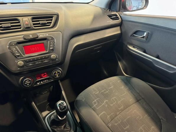 Kia Rio III с пробегом 2012 года, цена 640 000 рублей, 271213 км, седан, Автокод Объявления