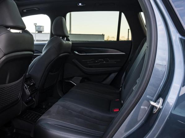Geely Monjaro I с пробегом 2025 года, цена 3 600 000 рублей, 5290 км, внедорожник, Автокод Объявления