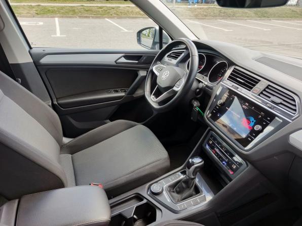 Volkswagen Tiguan II Рестайлинг с пробегом 2021 года, цена 2 370 000 рублей, 103741 км, внедорожник, Автокод Объявления